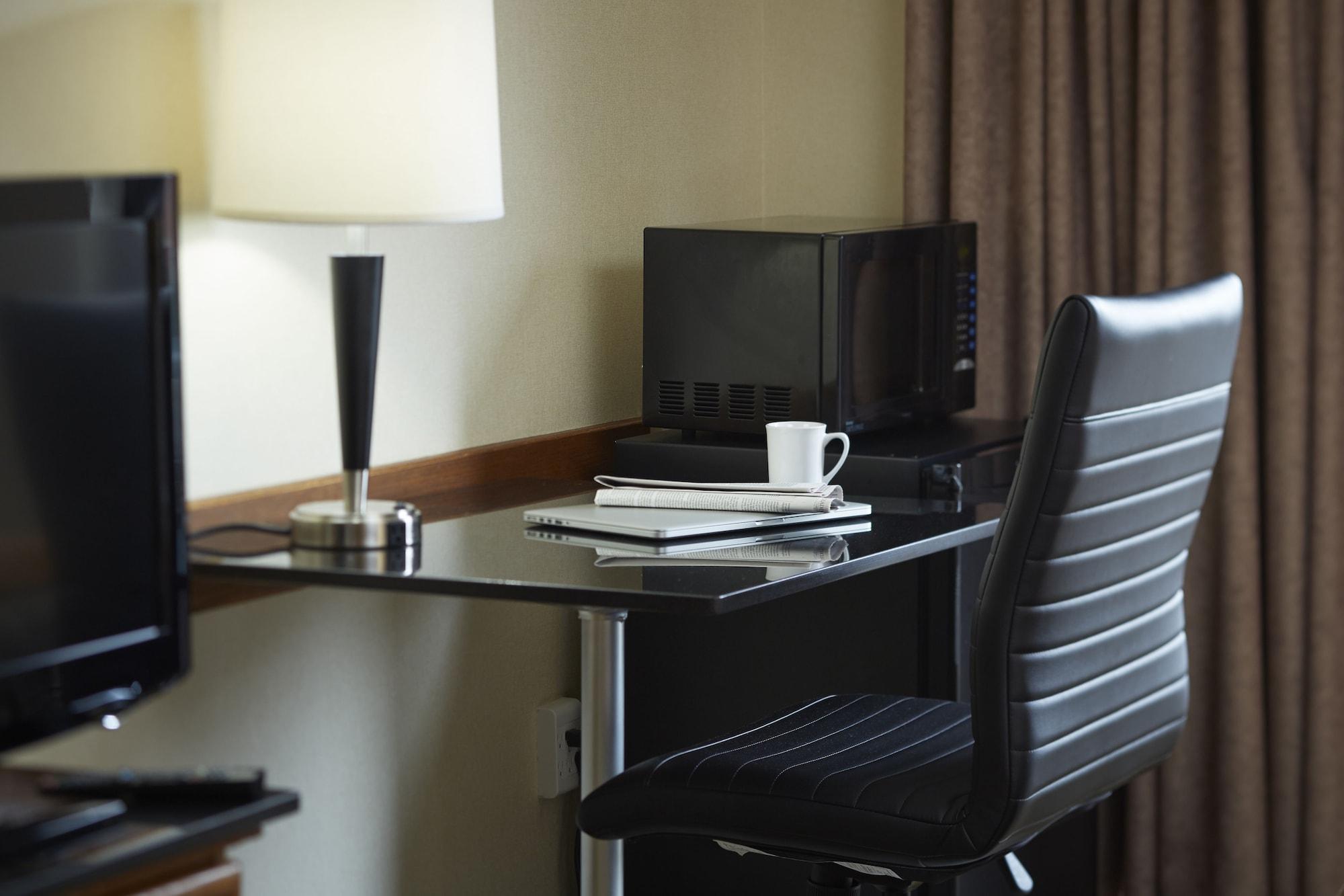 Comfort Inn Hwy 401 Кингстон Экстерьер фото